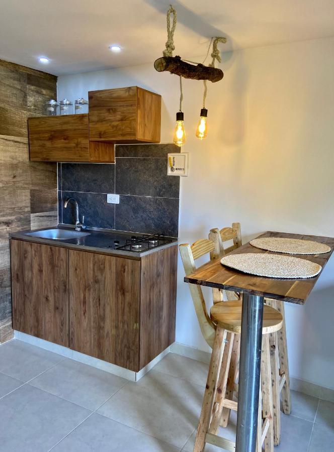 Cabanas Con Jacuzzi Y Chimenea - Casa Floral, Marinilla Luaran gambar