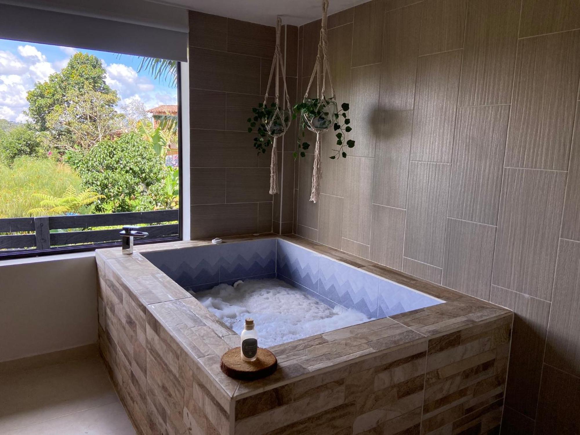 Cabanas Con Jacuzzi Y Chimenea - Casa Floral, Marinilla Luaran gambar